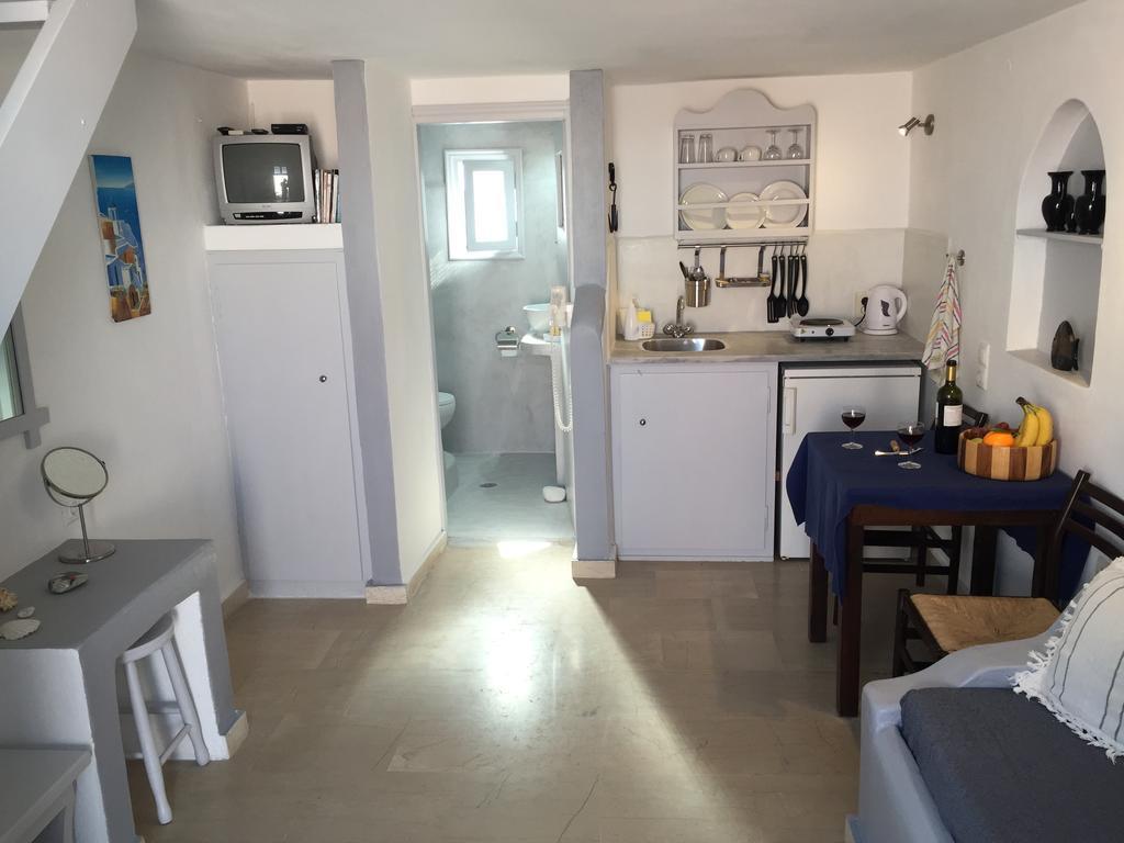 Christos Apartments Oia ภายนอก รูปภาพ