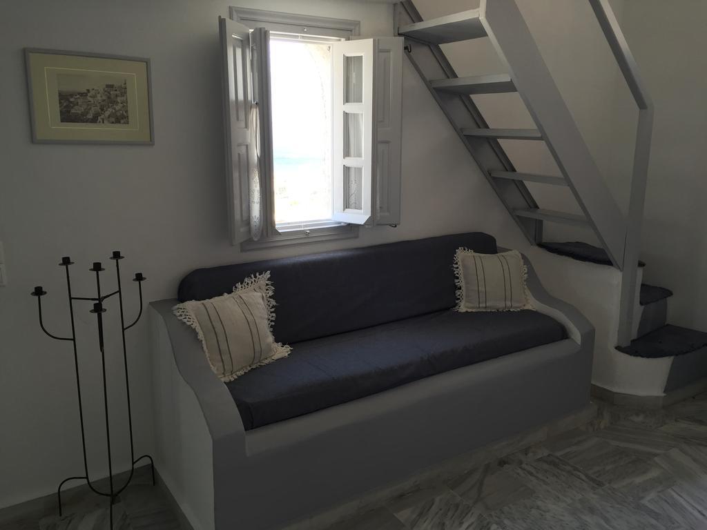 Christos Apartments Oia ภายนอก รูปภาพ