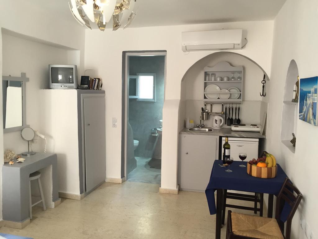 Christos Apartments Oia ภายนอก รูปภาพ