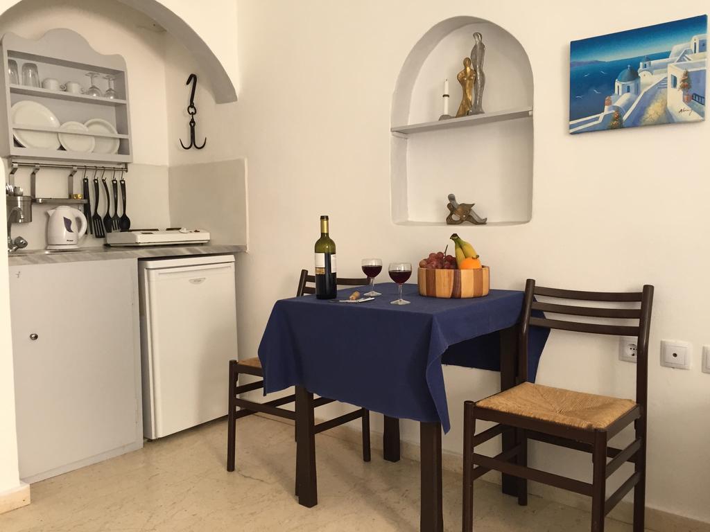 Christos Apartments Oia ภายนอก รูปภาพ