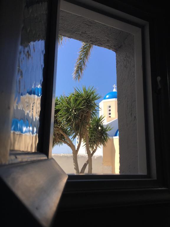 Christos Apartments Oia ภายนอก รูปภาพ